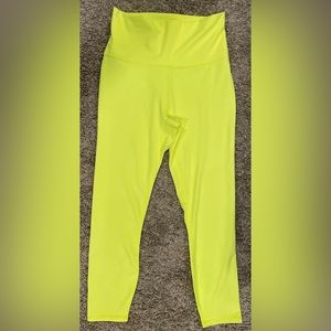 NWOT - Fabletics PureLuxe Ultra High-Waisted 7/8 Leggings, Size M, Neon Yellow